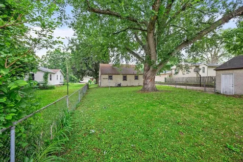577 38th Avenue NE Columbia Heights MN 55421