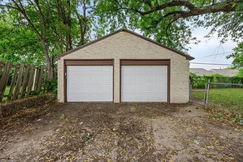 577 38th Avenue NE Columbia Heights MN 55421