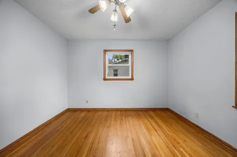 577 38th Avenue NE Columbia Heights MN 55421