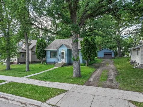 1318 Irving Street Alexandria MN 56308