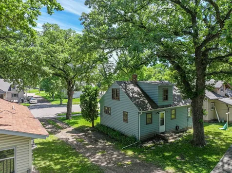 1318 Irving Street Alexandria MN 56308
