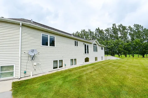 13977 330th Street NW Newfolden MN 56738