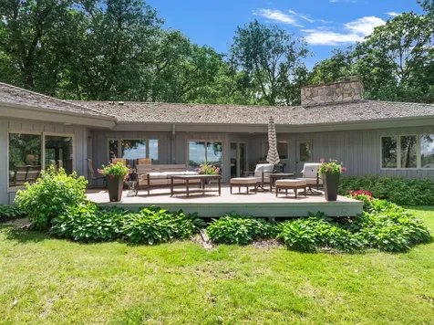 22 Evergreen Road North Oaks MN 55127
