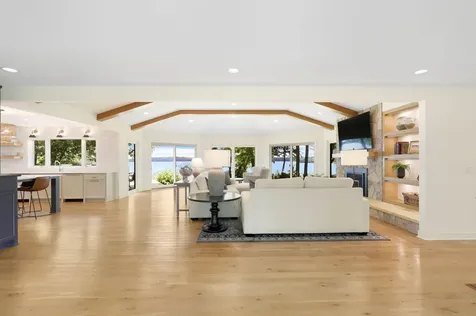 22 Evergreen Road North Oaks MN 55127
