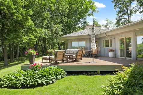 22 Evergreen Road North Oaks MN 55127