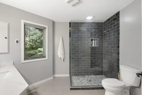 22 Evergreen Road North Oaks MN 55127