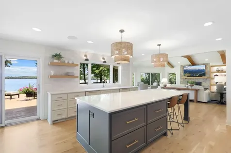 22 Evergreen Road North Oaks MN 55127