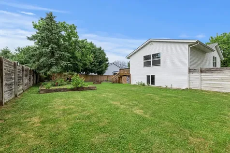 9143 Brunswick Avenue N Brooklyn Park MN 55443