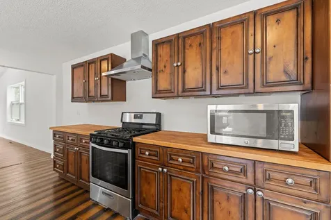 9143 Brunswick Avenue N Brooklyn Park MN 55443
