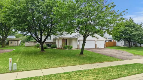 9143 Brunswick Avenue N Brooklyn Park MN 55443