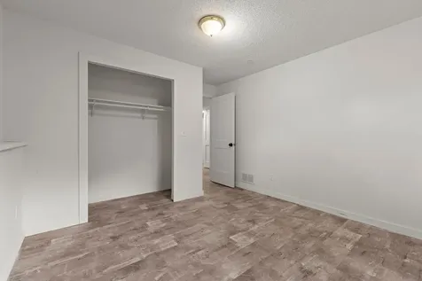 9143 Brunswick Avenue N Brooklyn Park MN 55443