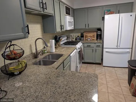 1741 W 140th Street Burnsville MN 55337