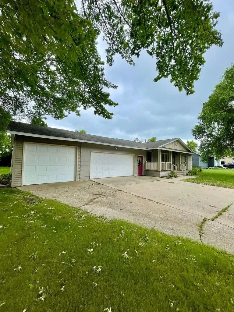 1006 10th Street SW Wadena MN 56482