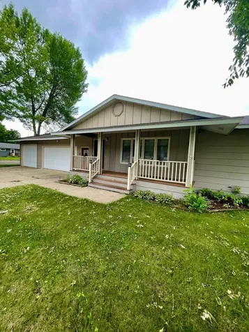 1006 10th Street SW Wadena MN 56482