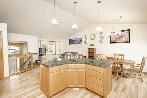 807 16th Avenue W West Fargo ND 58078