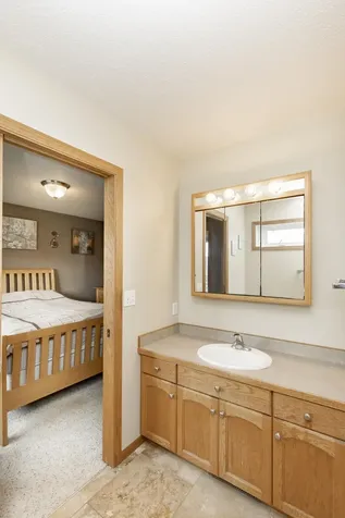 807 16th Avenue W West Fargo ND 58078