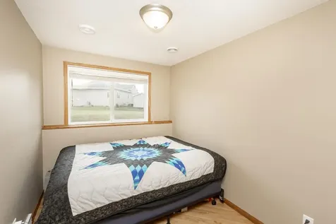 807 16th Avenue W West Fargo ND 58078