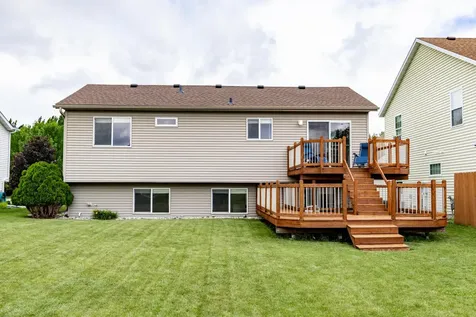 807 16th Avenue W West Fargo ND 58078
