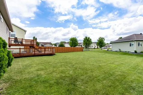 807 16th Avenue W West Fargo ND 58078