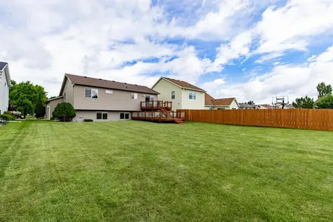 807 16th Avenue W West Fargo ND 58078