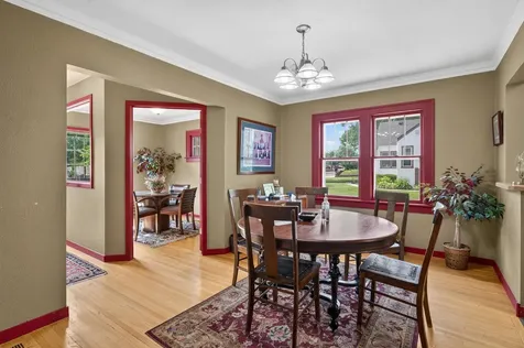 1069 S Robert Street West Saint Paul MN 55118