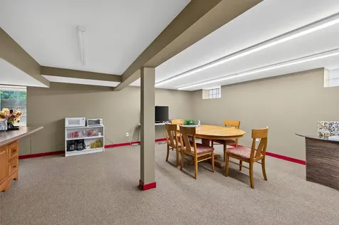 1069 S Robert Street West Saint Paul MN 55118