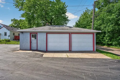 1069 S Robert Street West Saint Paul MN 55118