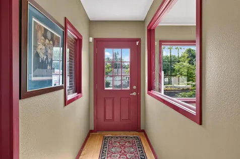 1069 S Robert Street West Saint Paul MN 55118