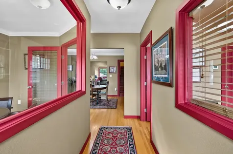 1069 S Robert Street West Saint Paul MN 55118