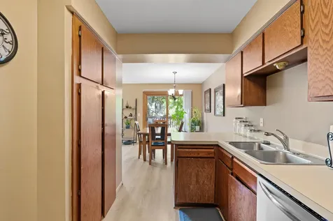 13906 Herald Way Apple Valley MN 55124