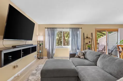 13906 Herald Way Apple Valley MN 55124