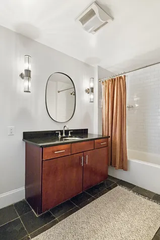 1945 Fremont Avenue S Minneapolis MN 55403