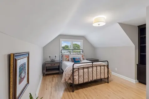 2215 Bayard Avenue Saint Paul MN 55116