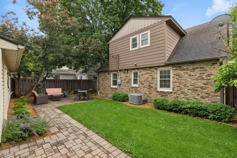 2215 Bayard Avenue Saint Paul MN 55116