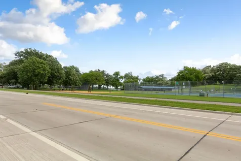 825 8th Avenue NE Waseca MN 56093