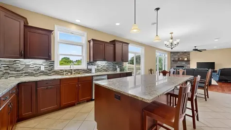 6485 NW Summit Pointe Road NW Rochester MN 55901