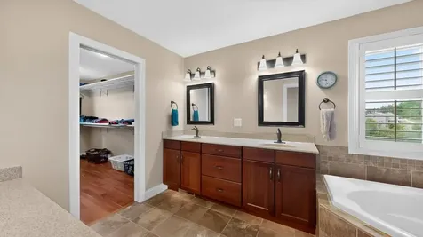 6485 NW Summit Pointe Road NW Rochester MN 55901