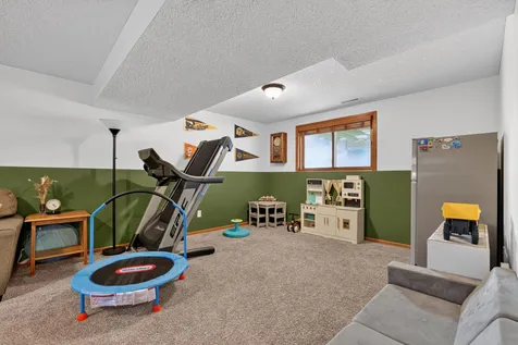 4838 11th Court NW Rochester MN 55901