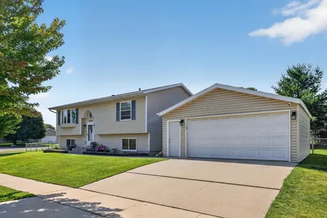 4838 11th Court NW Rochester MN 55901