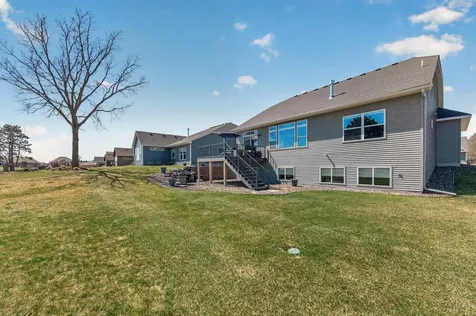 25415 Farmstead Lane Wyoming MN 55092