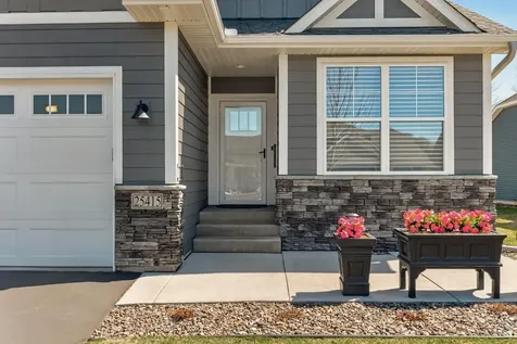 25415 Farmstead Lane Wyoming MN 55092
