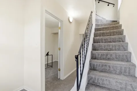 256 Rose Avenue W Saint Paul MN 55117