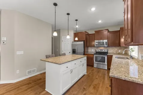 1439 5th Street SW Delano MN 55328