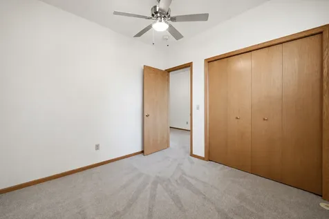 7582 6th Street N Oakdale MN 55128