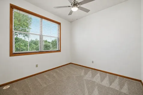 7582 6th Street N Oakdale MN 55128