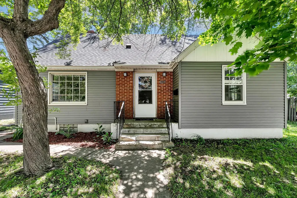 656 E Saint Germain Street Saint Cloud MN 56304