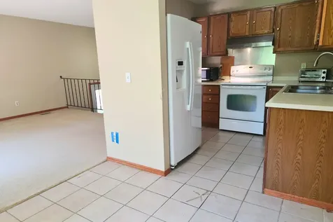 1504 Roundhouse Circle Shakopee MN 55379