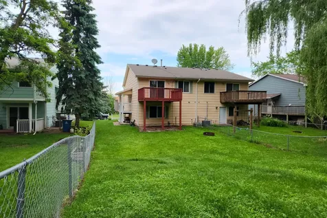 1504 Roundhouse Circle Shakopee MN 55379