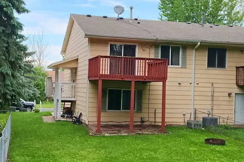 1504 Roundhouse Circle Shakopee MN 55379