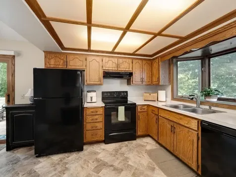 2700 98th Avenue N Brooklyn Park MN 55444